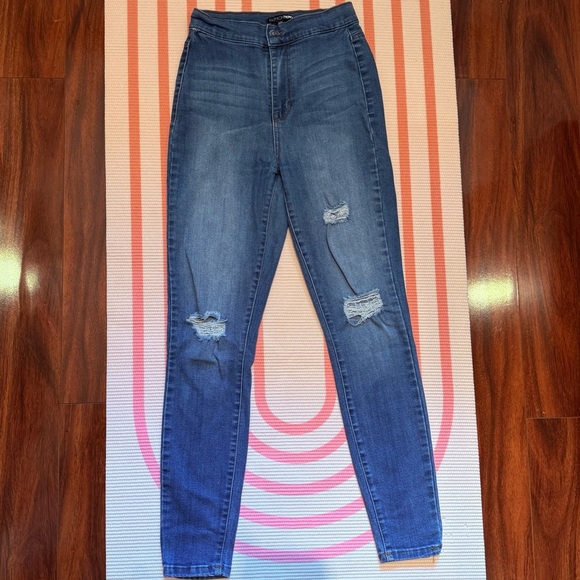 Fashion Nova Ripped Blue Skinny Jeans - Picture 1 of 9